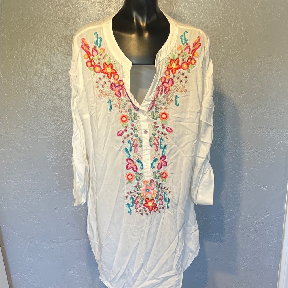 Solitaire White Tunic with Colorful Embroidery